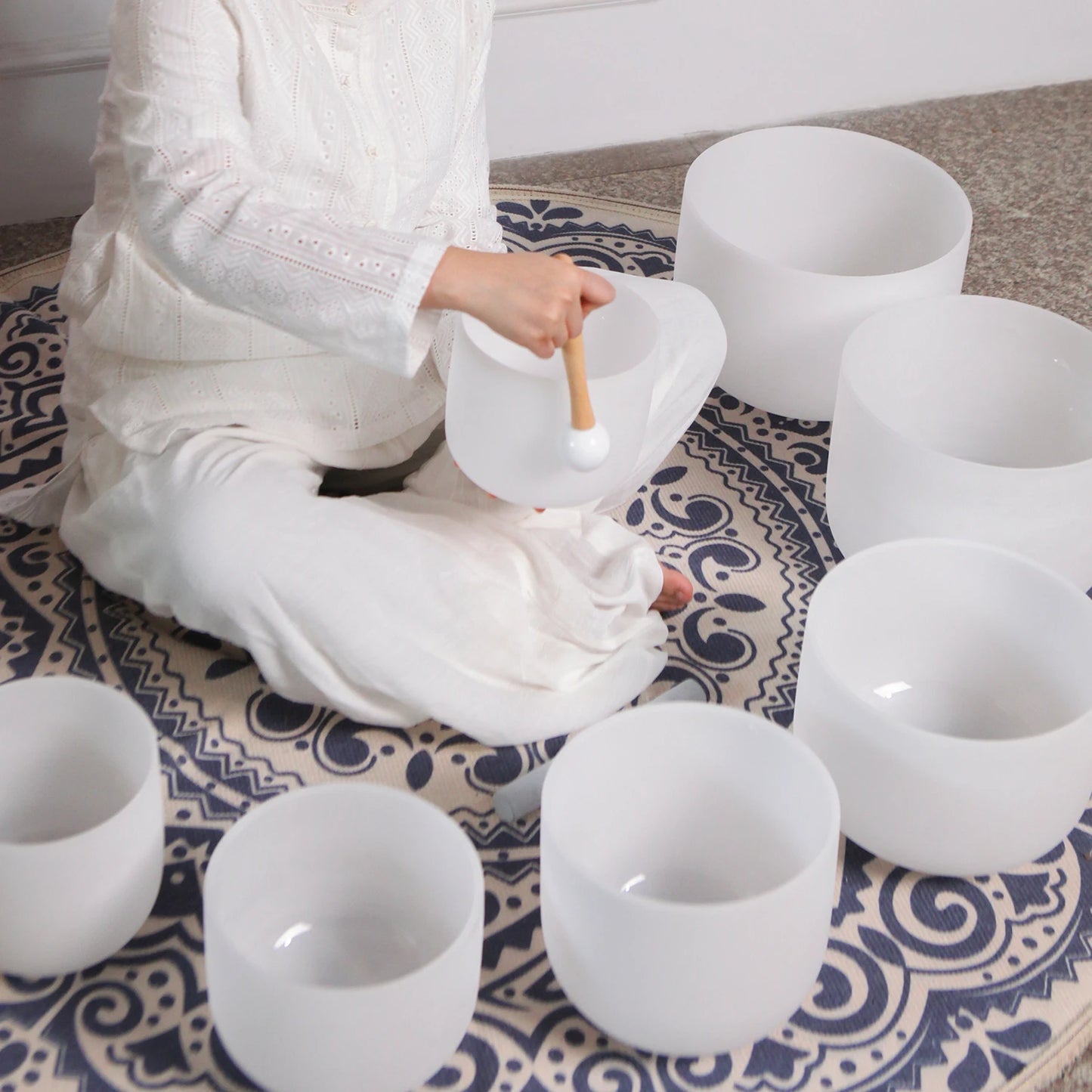 Chakra Set of 7 Crystal Singing Bowls for Yoga Musical Vibration